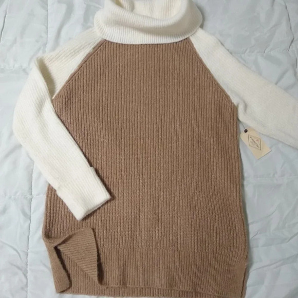 ST JOHN'S BAY NWT COZY, SOFT , OVERSIZED SWEATER - Picture 7 of 9